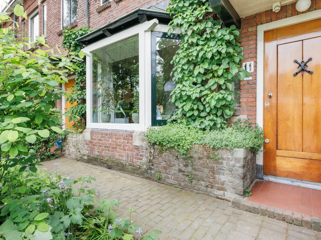Lorentzkade 11, Leiden