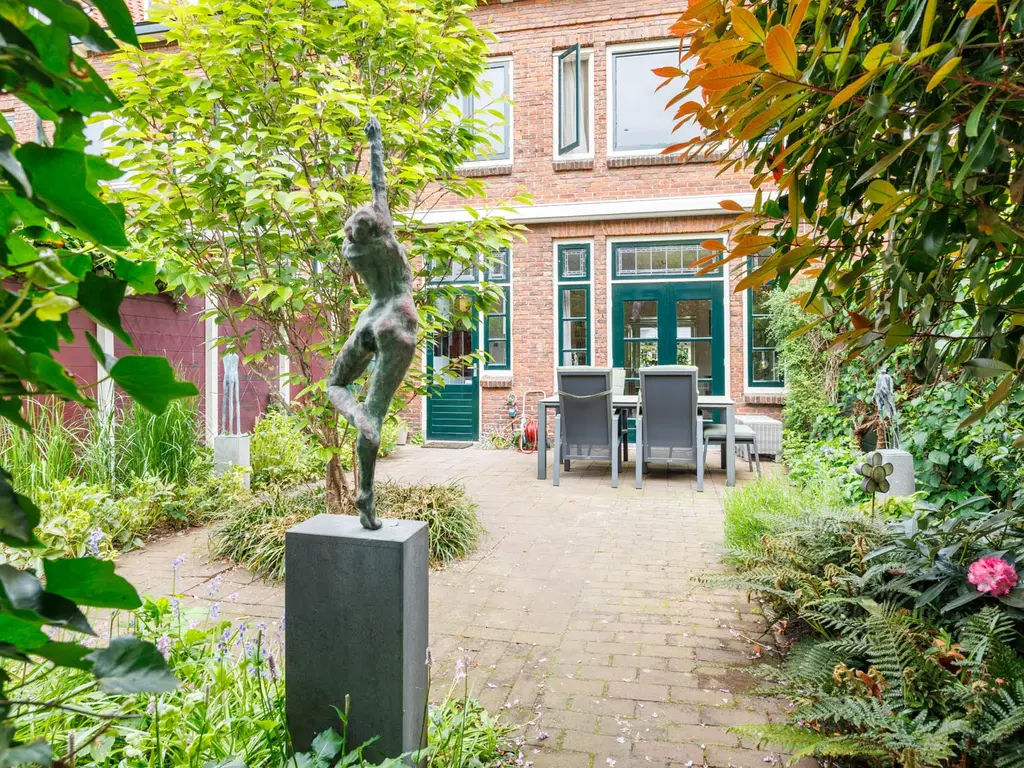 Lorentzkade 11, Leiden