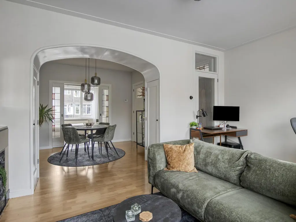 Dorpsweg 6B, ROTTERDAM