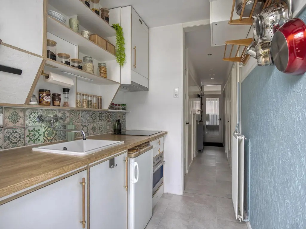 Dorpsweg 6B, ROTTERDAM