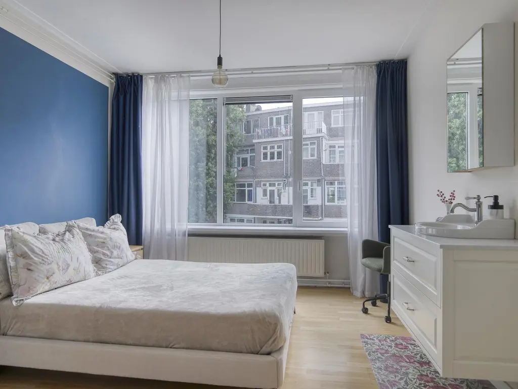 Dorpsweg 6B, ROTTERDAM
