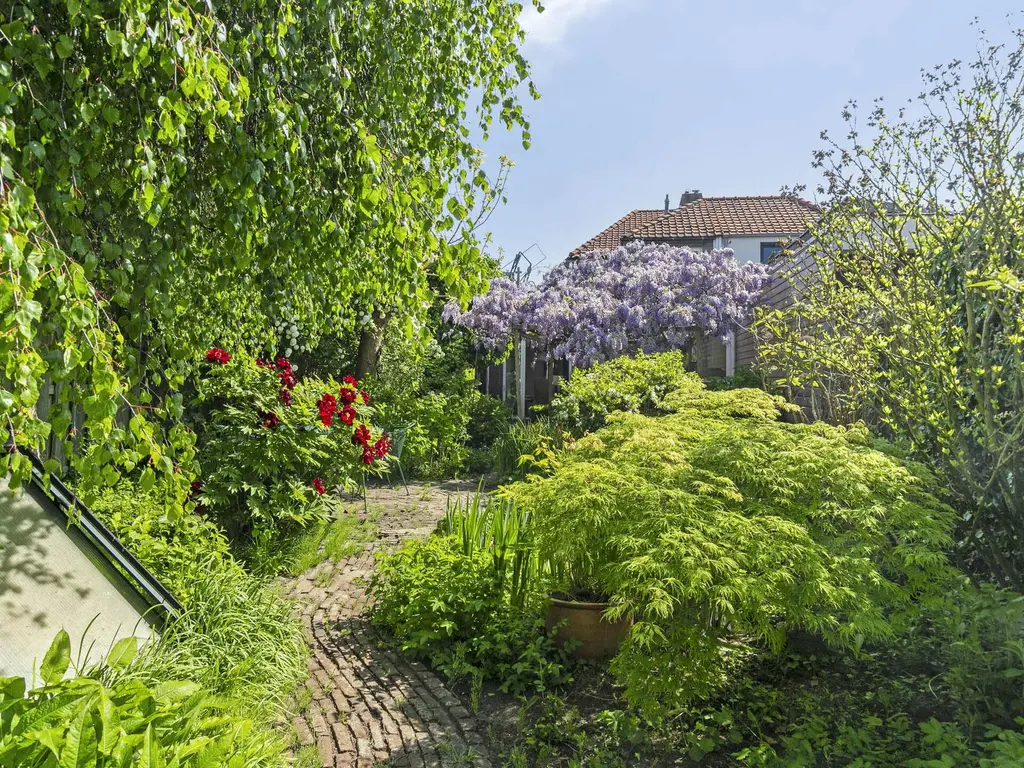 Talmaweg 30, BARENDRECHT