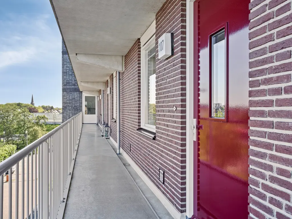 Zilverstein 107, Oegstgeest