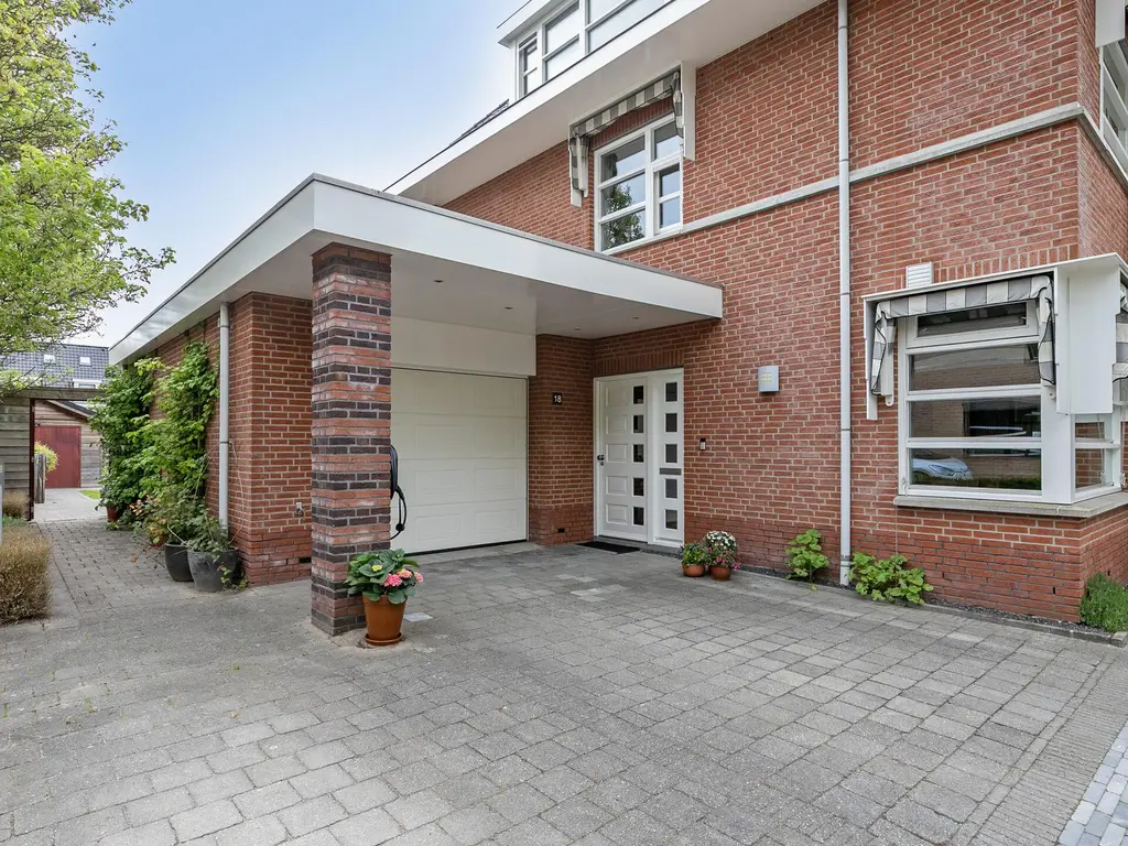 Noordersingel 18, BARENDRECHT