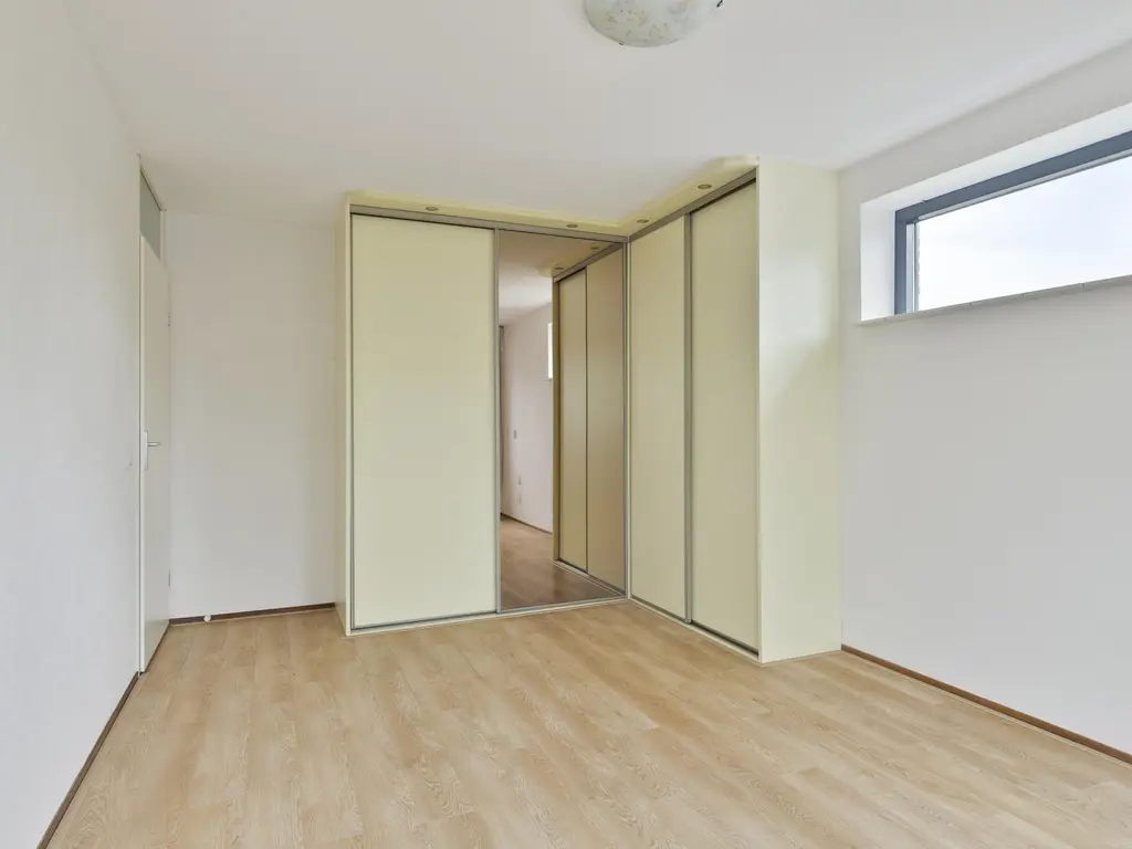 Serenadelaan 103, BARENDRECHT