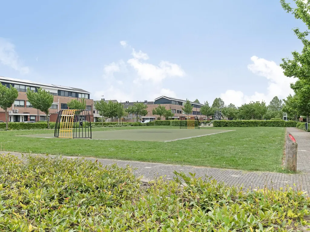 Serenadelaan 103, BARENDRECHT