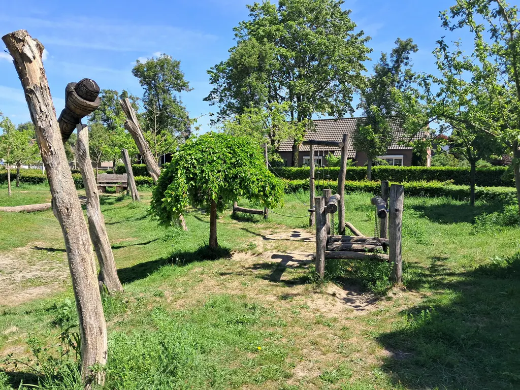 Drakenberg 17, Roosendaal