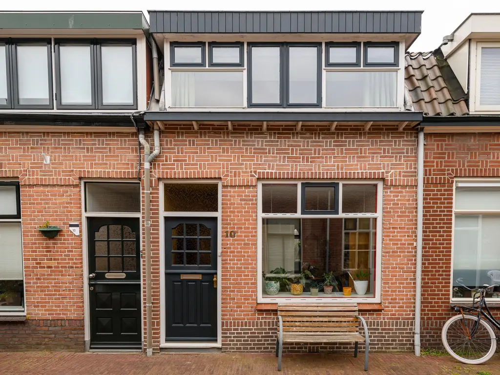 Bloemstraat 10, Leiden
