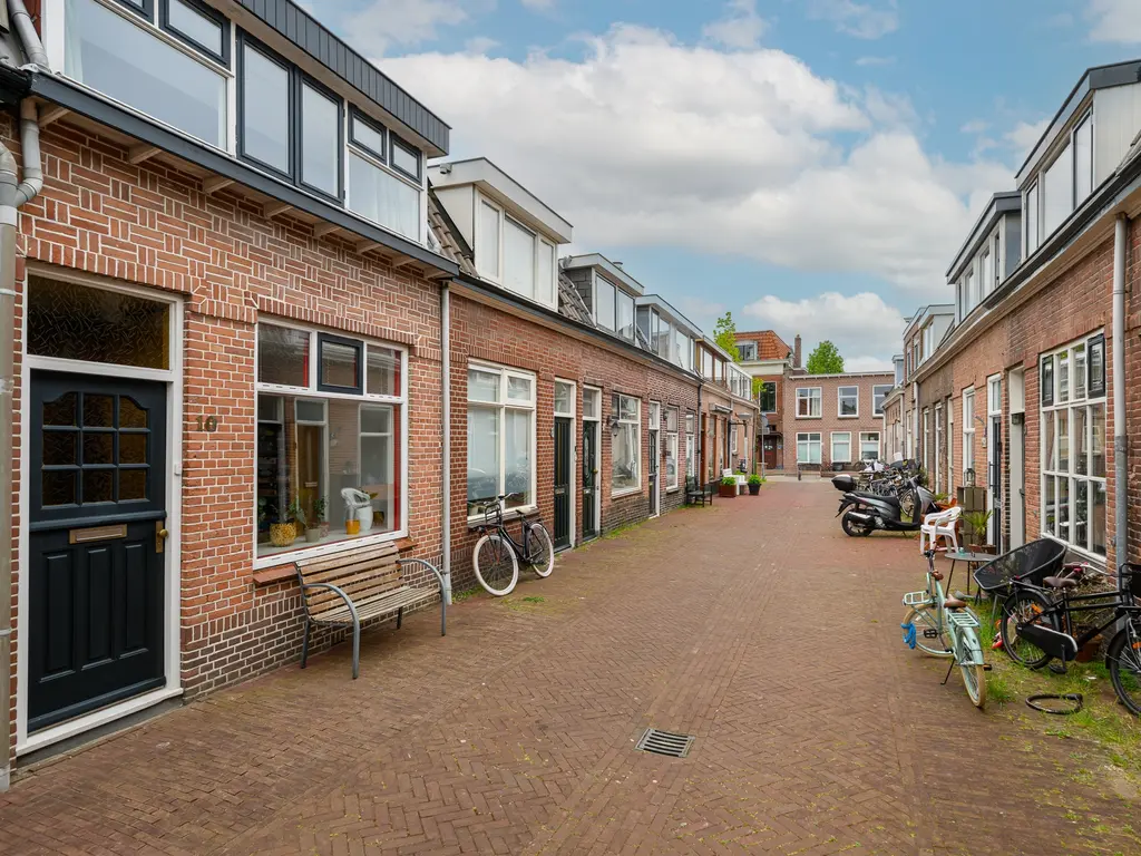 Bloemstraat 10, Leiden