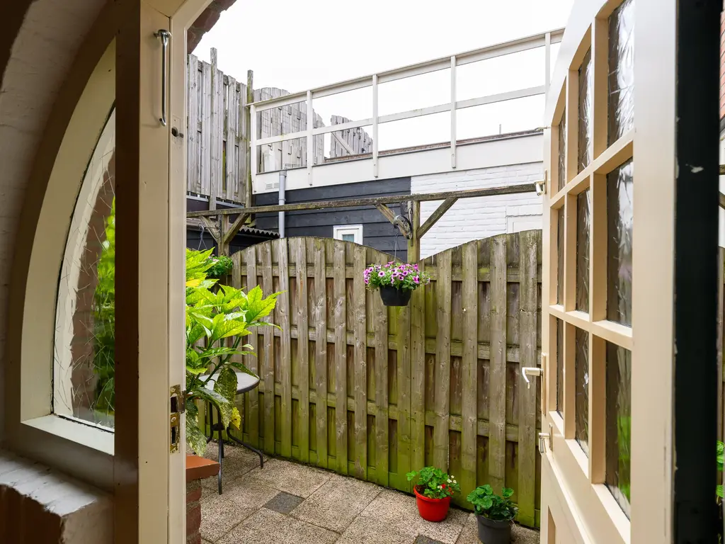 Bloemstraat 10, Leiden