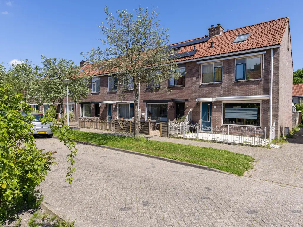 Grutto 65, Hoorn