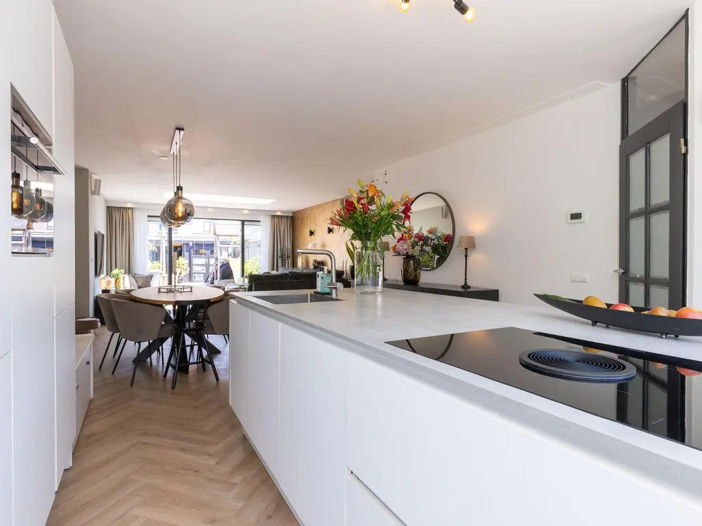 Grutto 65, Hoorn