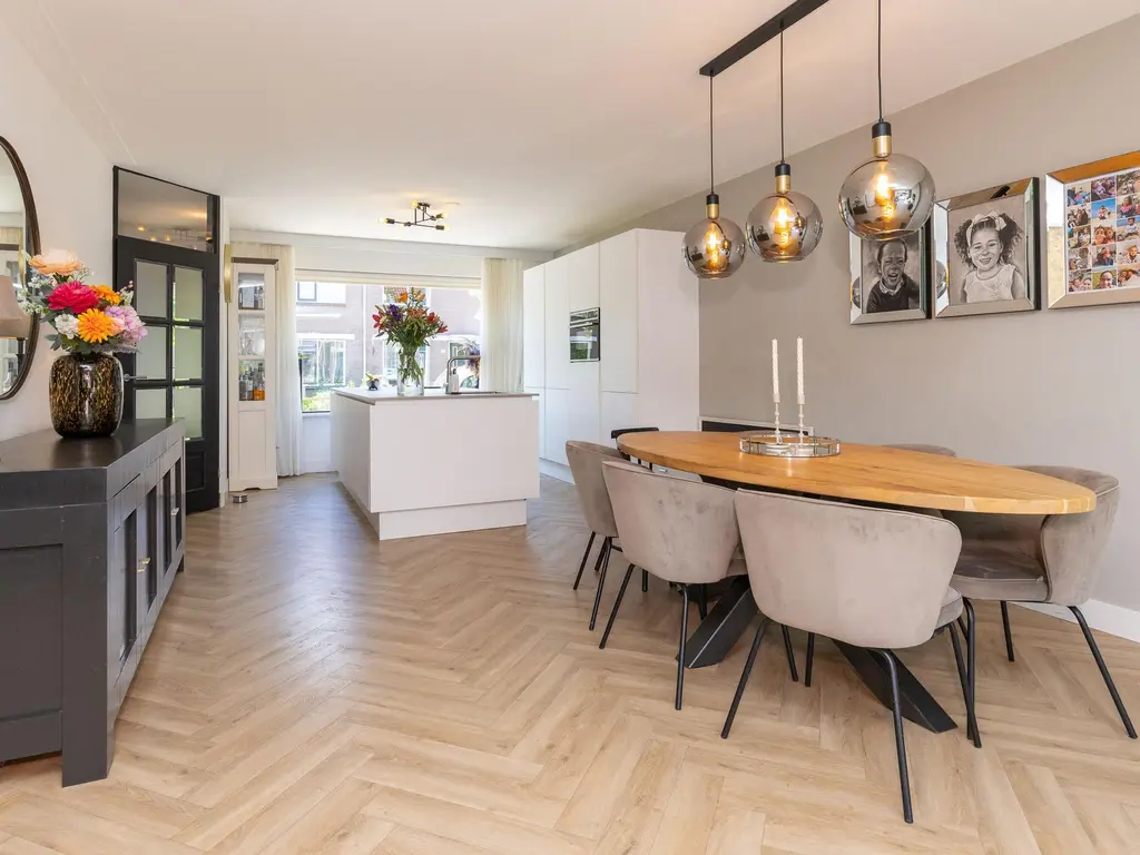 Grutto 65, Hoorn