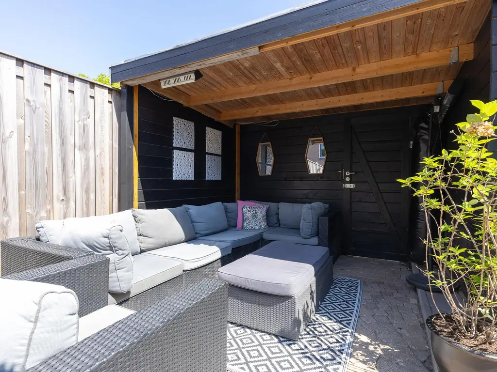 Grutto 65, Hoorn