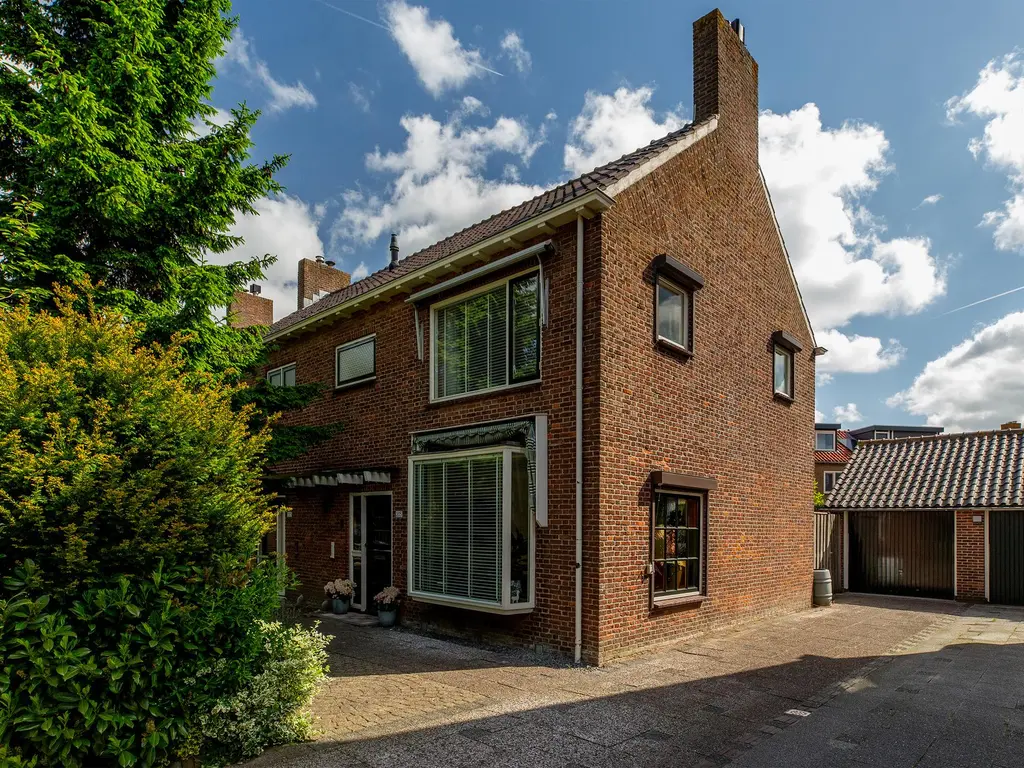 2e Barendrechtseweg 205, BARENDRECHT