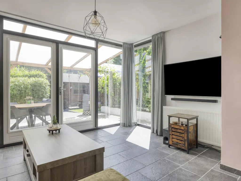 't Weerom 3, BARENDRECHT