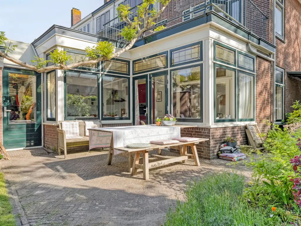 Roodenburgerstraat 51, Leiden