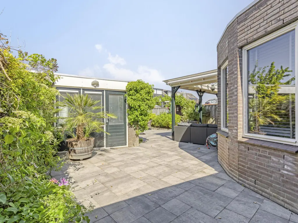 Puccinistraat 15, BARENDRECHT