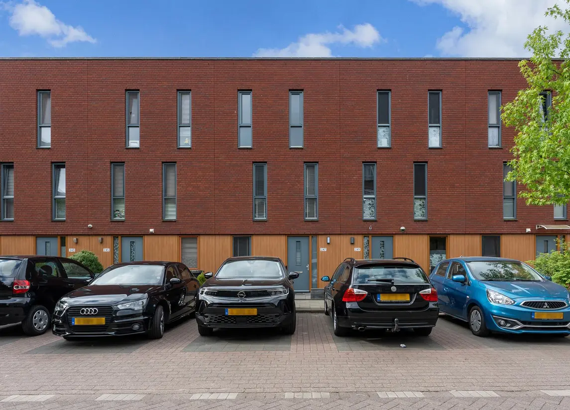 van Baerlestraat 247