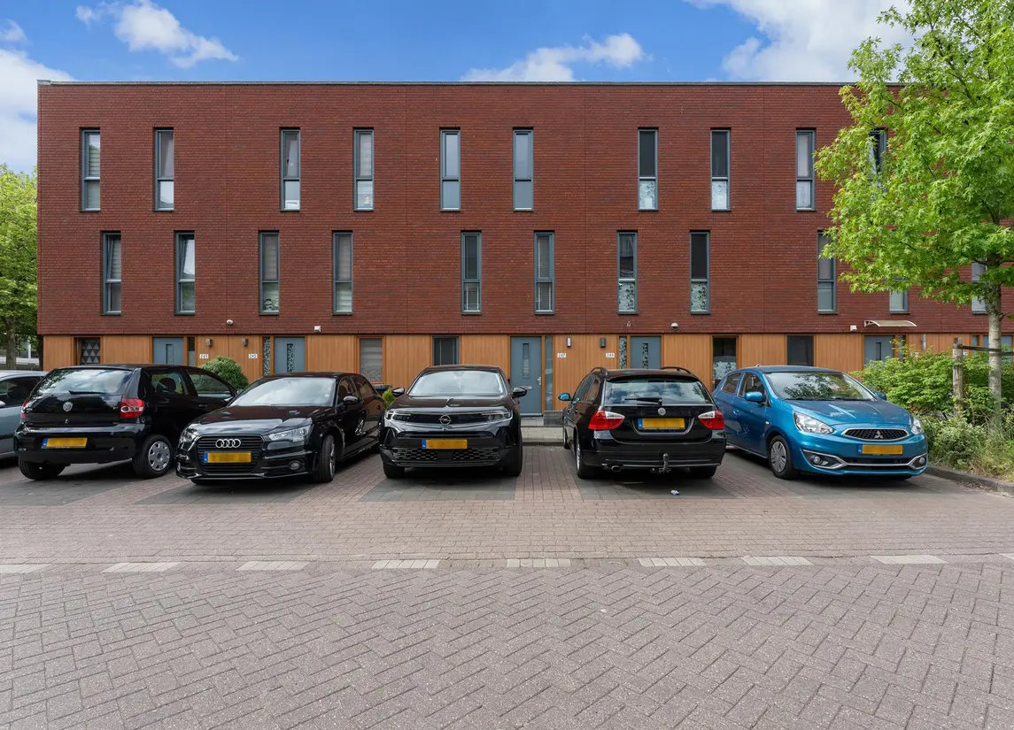 van Baerlestraat 247