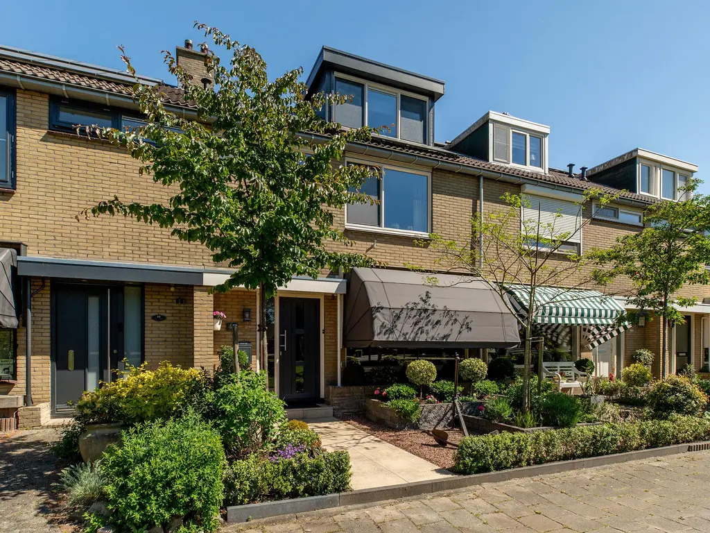 Botter 43, BARENDRECHT
