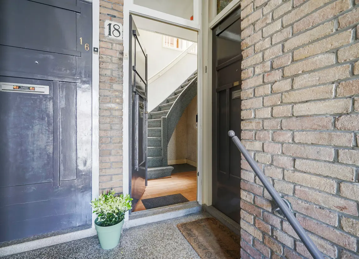 Merwedestraat 18