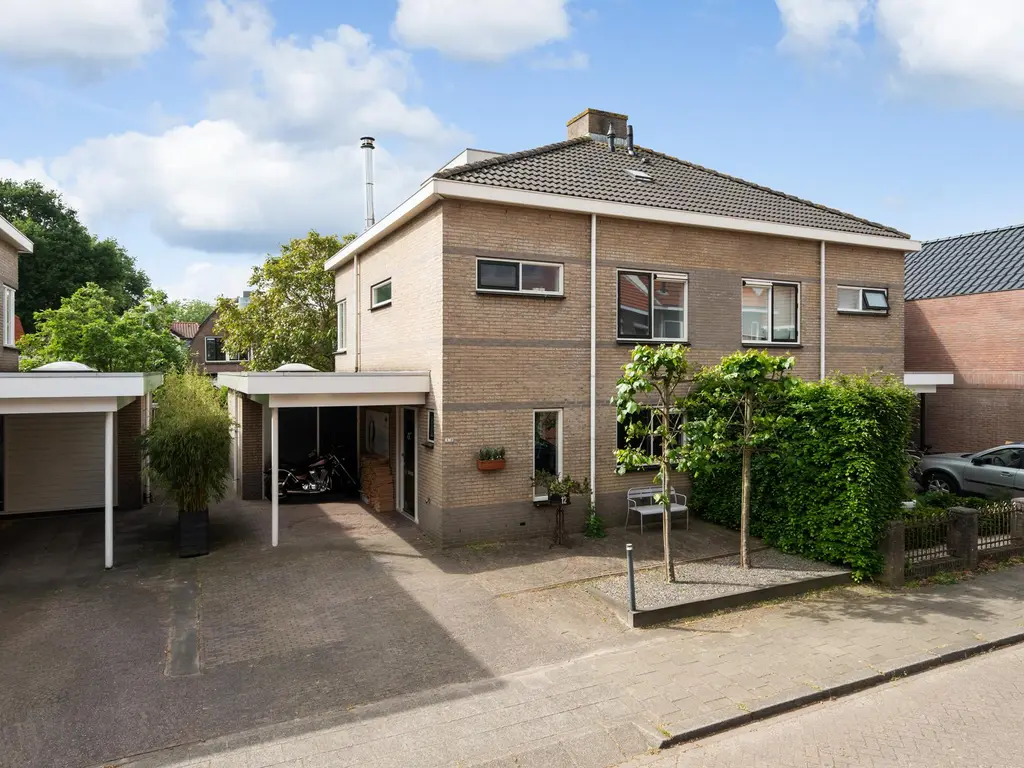 Westpolderstraat 12, SCHIEDAM