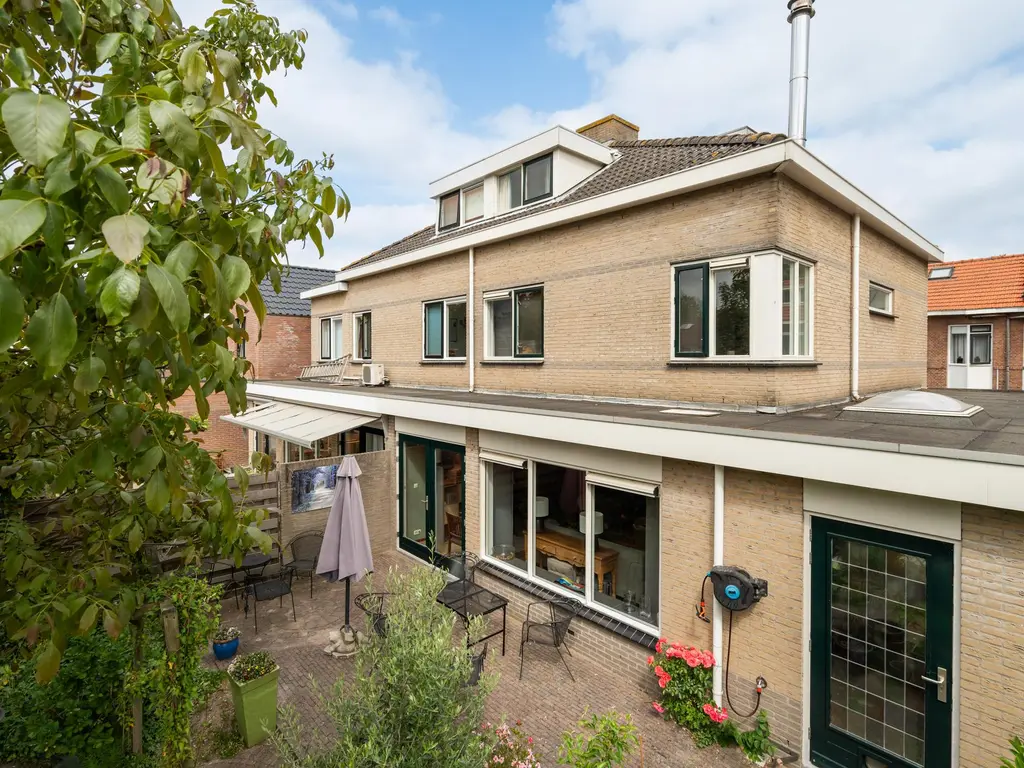 Westpolderstraat 12, SCHIEDAM