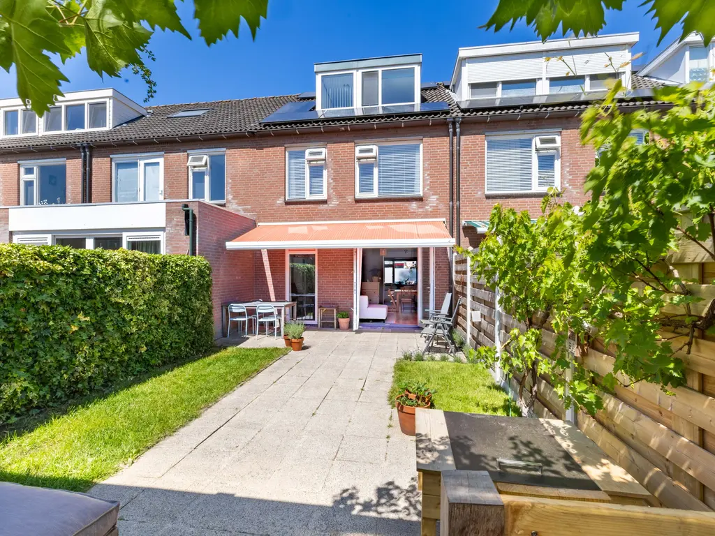 Van Merodestraat 12, Leidschendam