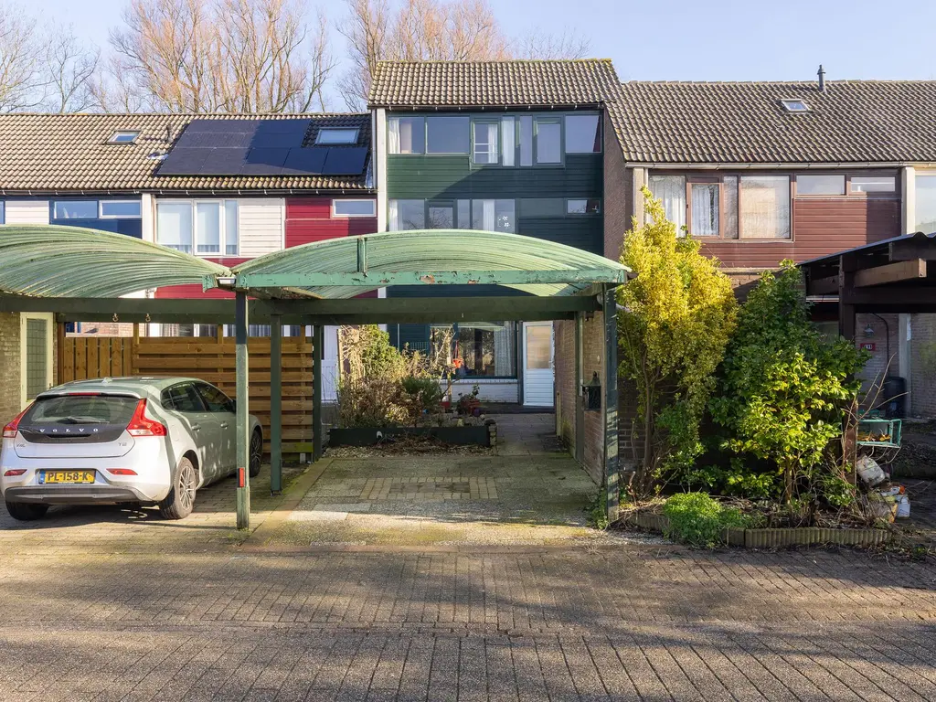Karos 66, HOORN