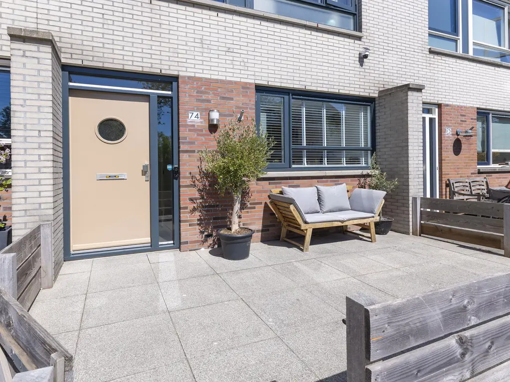 Cezannehof 74, HOORN