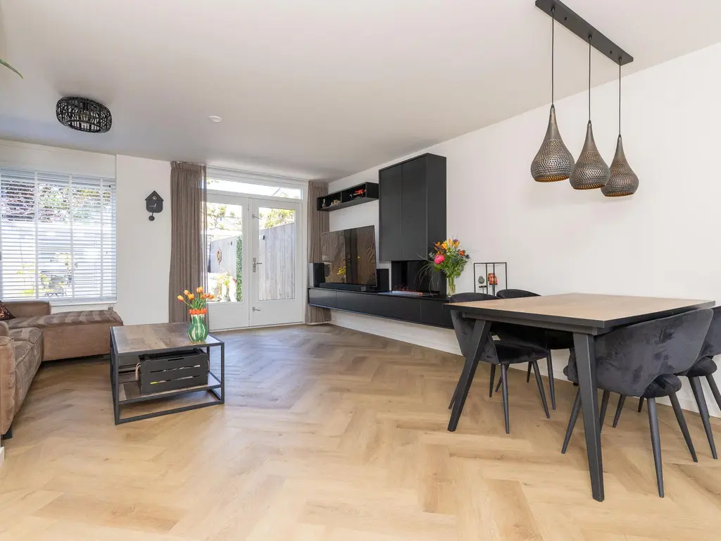 Cezannehof 74, HOORN