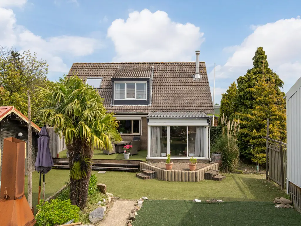 Albert van 't Hartweg 36, NIEUWERKERK A/D IJSSEL