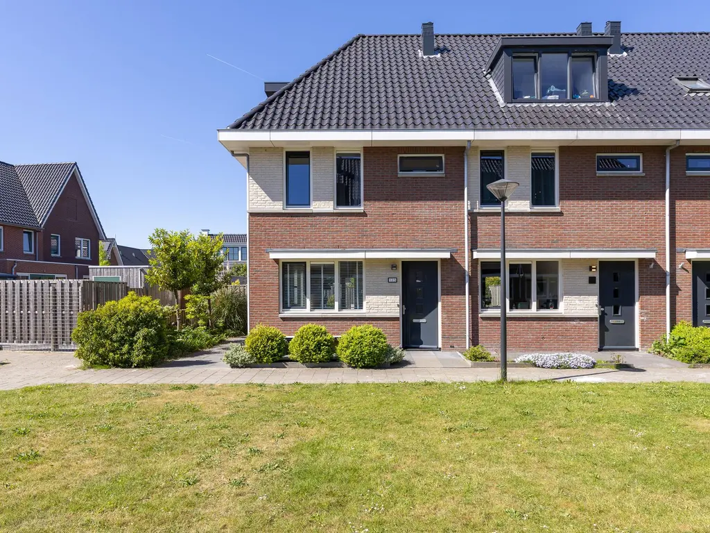Lage Hoek 125, Zwaag
