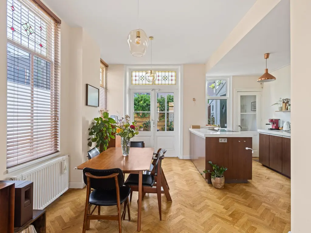 Emmastraat 18, VLAARDINGEN