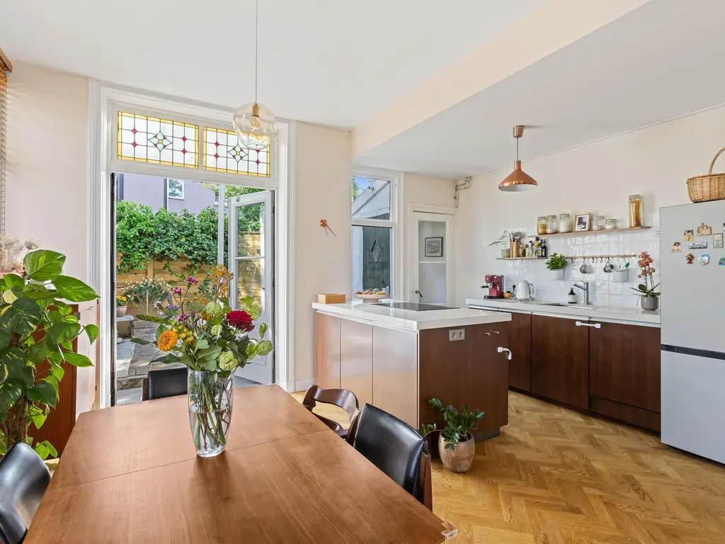 Emmastraat 18, VLAARDINGEN