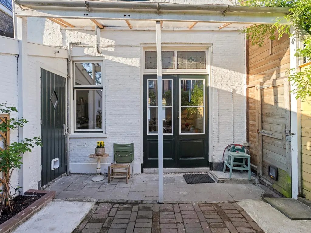 Emmastraat 18, VLAARDINGEN