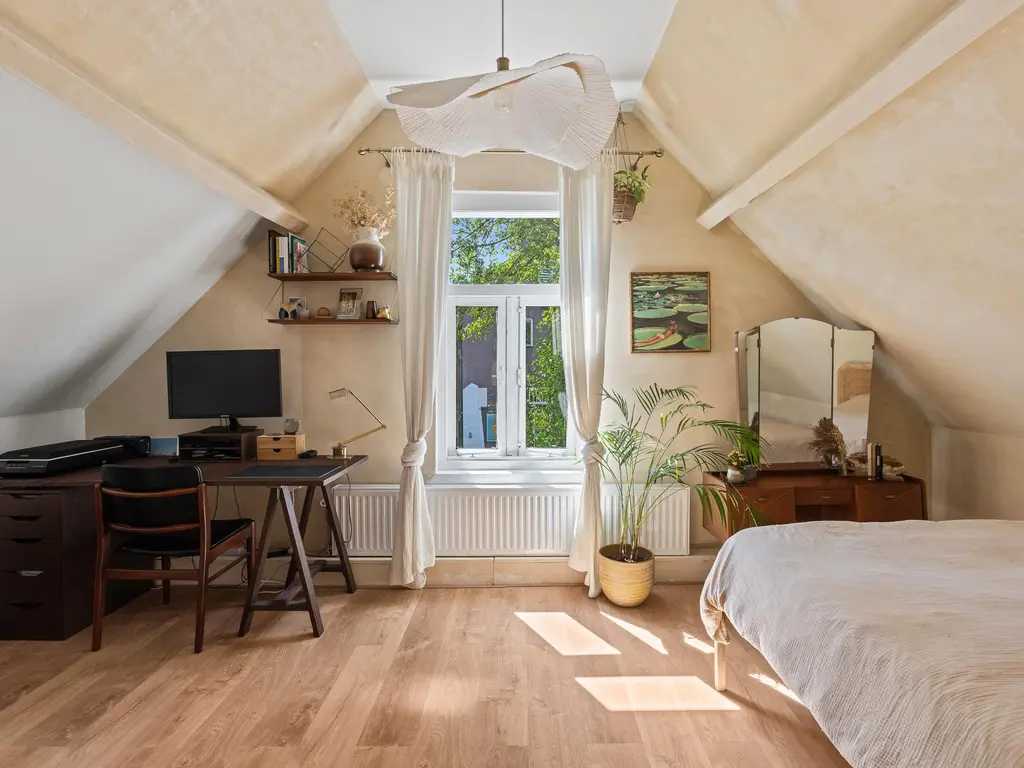 Emmastraat 18, VLAARDINGEN