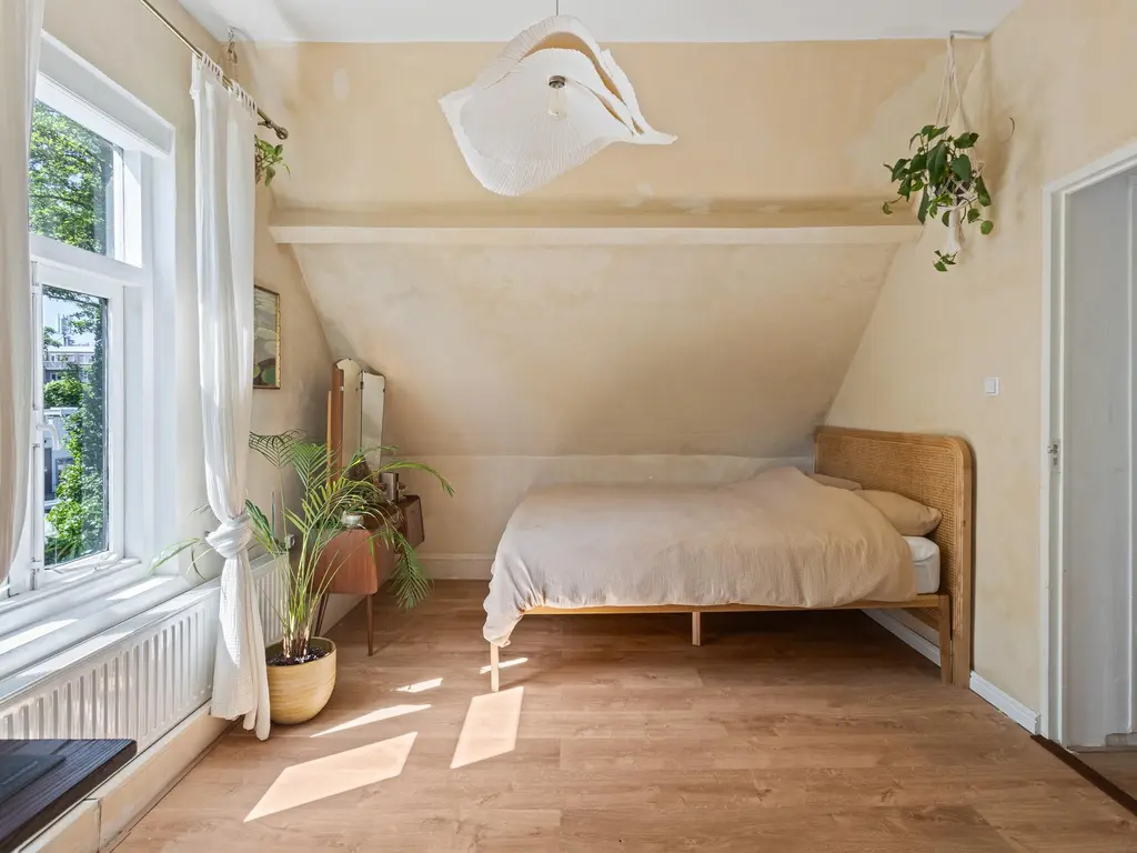 Emmastraat 18, VLAARDINGEN