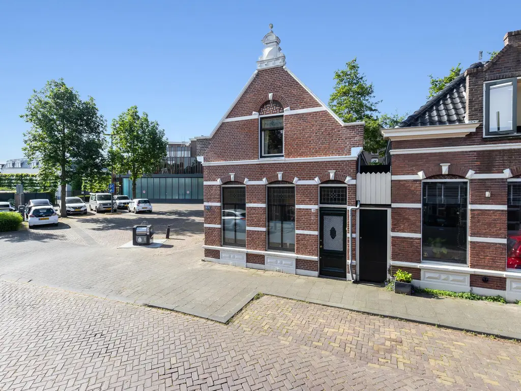Emmastraat 18, VLAARDINGEN