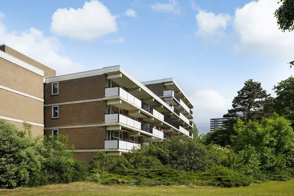 Hammarskjöldlaan 695