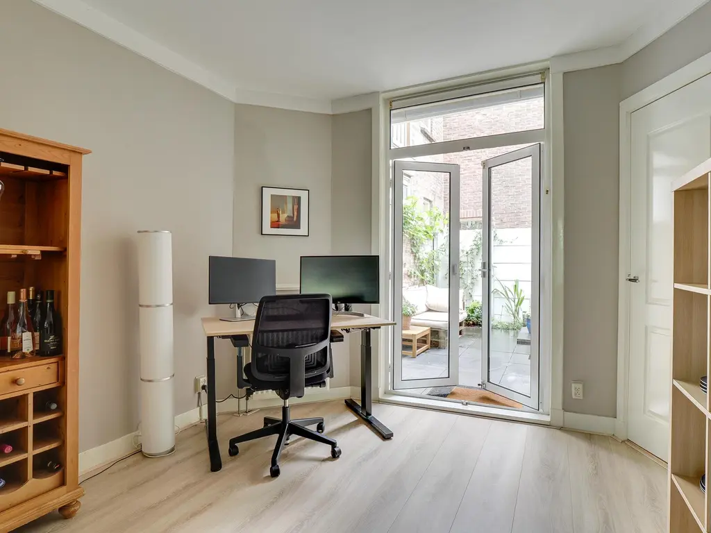 Merwedekade 158, UTRECHT