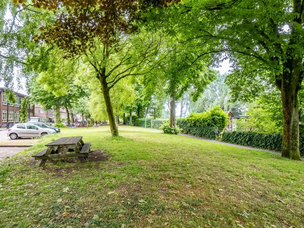Merwedekade 158, UTRECHT