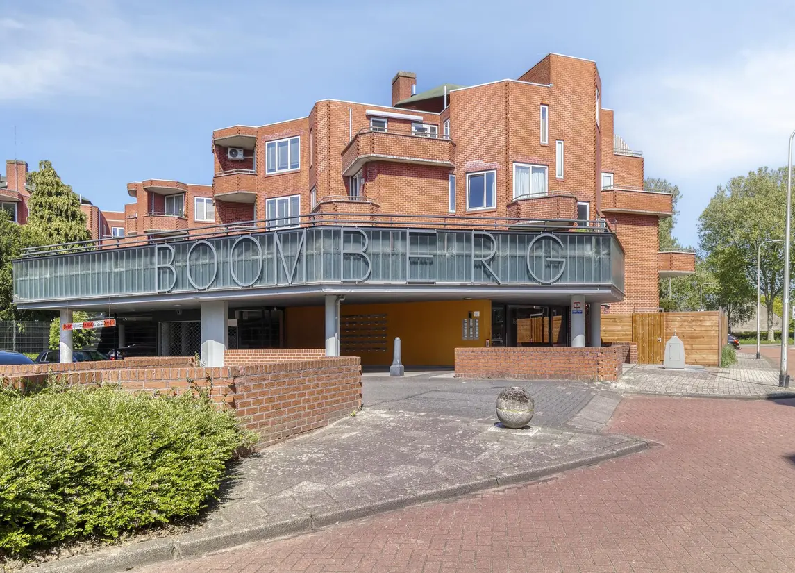 Boomberg 105