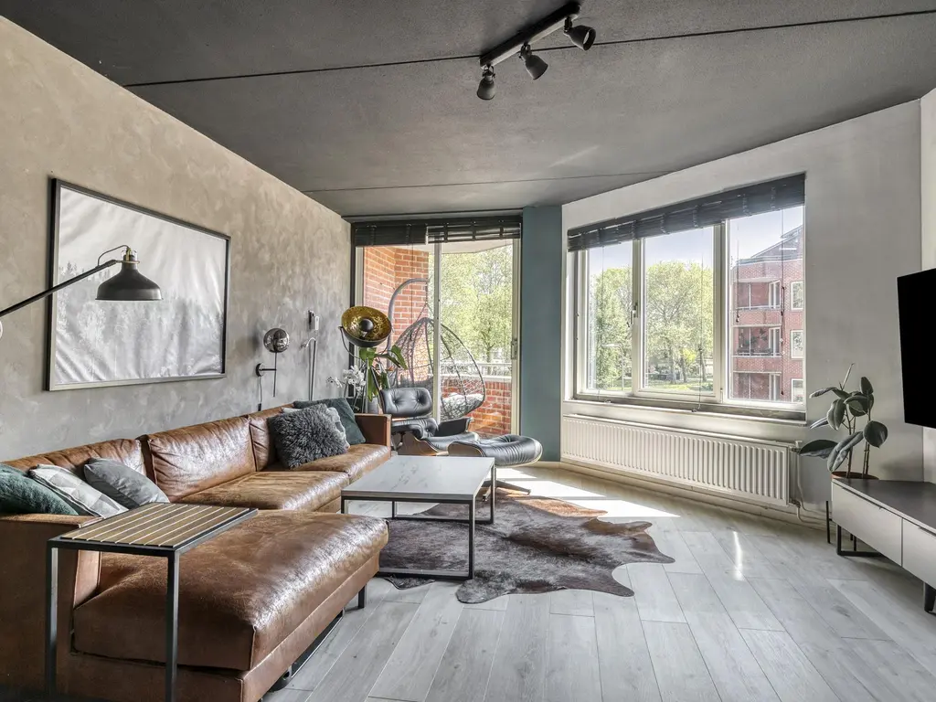 Boomberg 105, CAPELLE AAN DEN IJSSEL