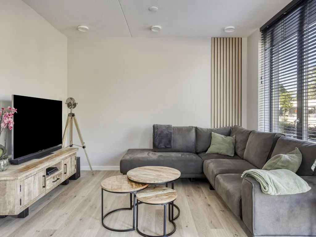 Binnenlandse Baan 106, BARENDRECHT