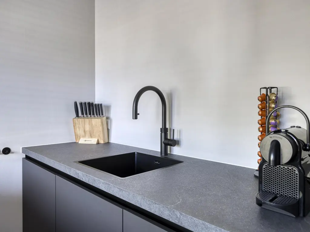 Binnenlandse Baan 106, BARENDRECHT