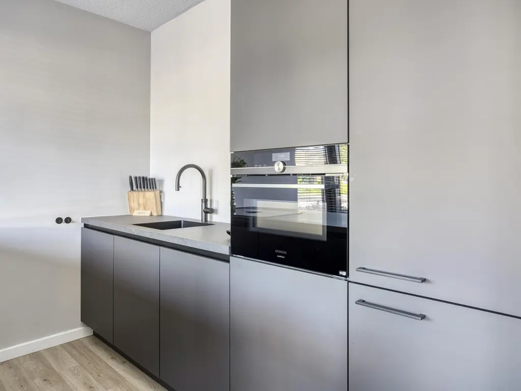 Binnenlandse Baan 106, BARENDRECHT