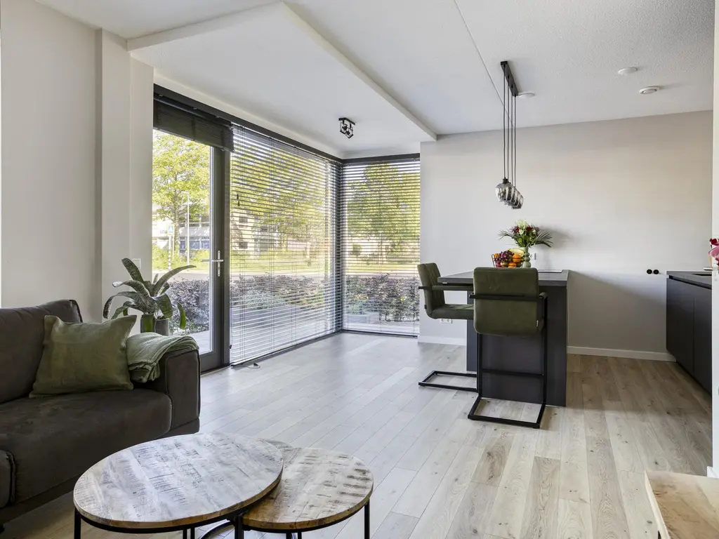 Binnenlandse Baan 106, BARENDRECHT