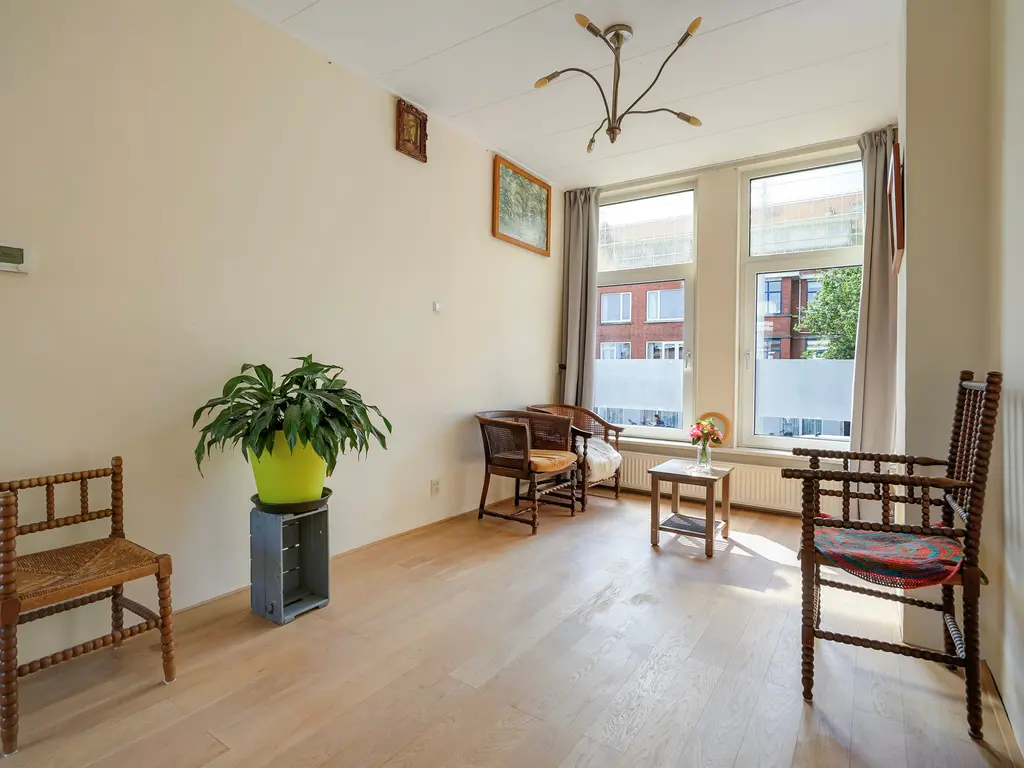Westduinweg 85, Den Haag